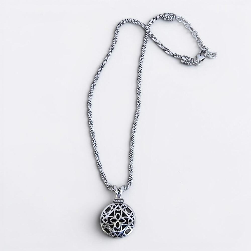 Vintage Brighton Round Filigree Medallion Pendant Necklace Braided Chain Retired - Picture 2 of 6
